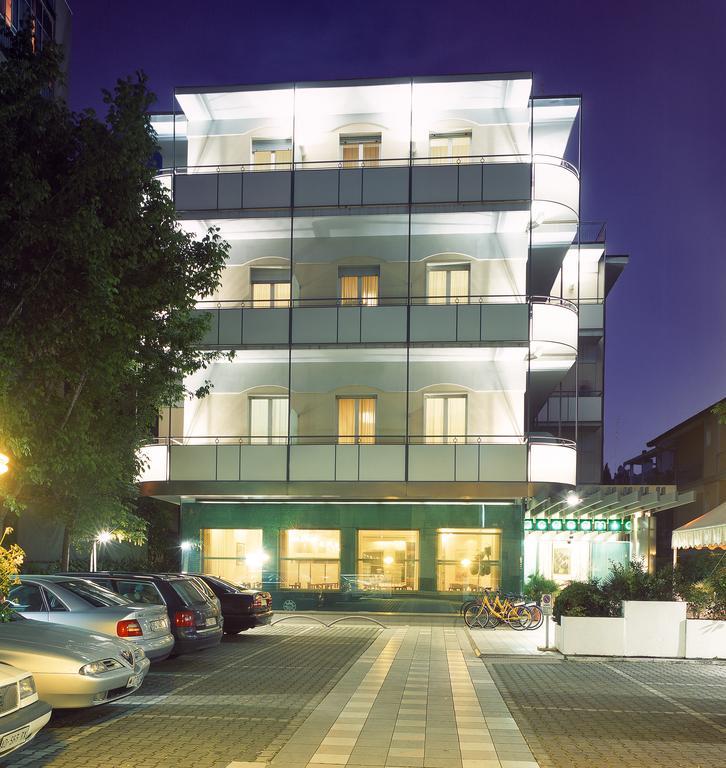 Acasamia Welchome Hotel リミニ エクステリア 写真